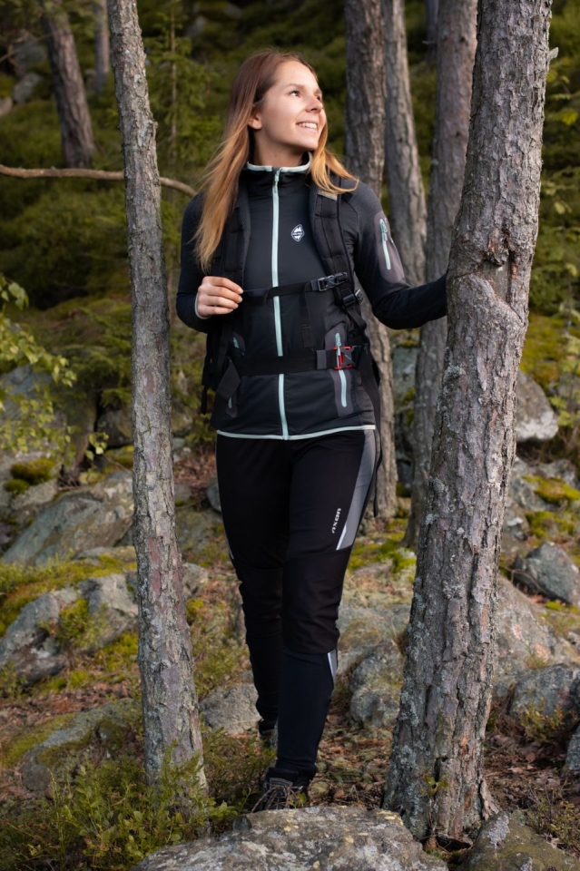 Merino Alpha Lady Hoody - black