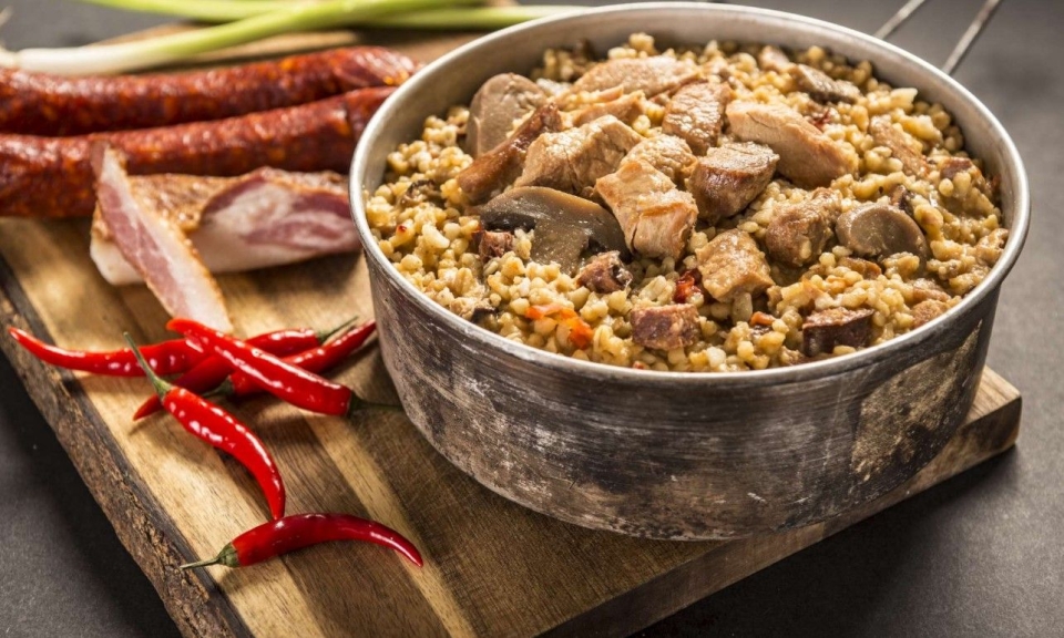 Adventure Menu Pikantní kotlík s bulgurem
