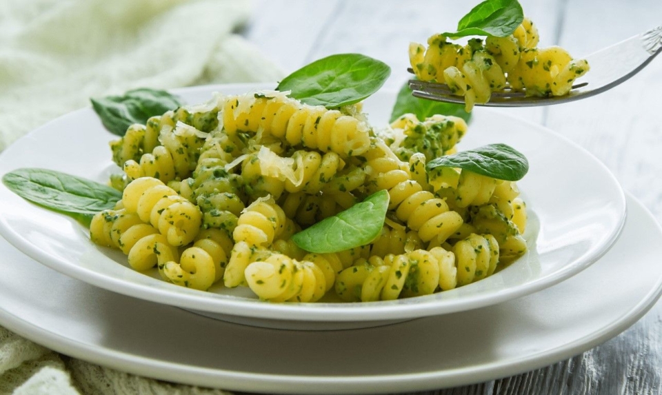 Adventure Menu Fusilli se špenátem a vlašskými ořechy