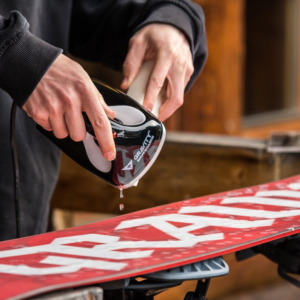   GRAVITY SNOWBOARDS ŽEHLIČKA
