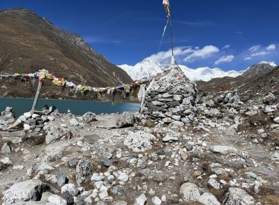 Trek do základního tábora pod Everestem Gokyo, Chola Pass