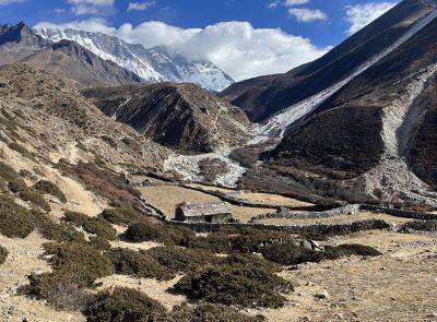 Trek do základního tábora pod Everestem Gokyo, Chola Pass